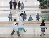 Hàn Quốc gửi thông báo đình chỉ giấy phép hành nghề tới 5 000 bác sĩ