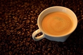 Cà phê và sữa trị được ung thư phổ biến