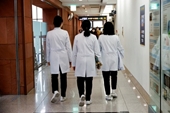 Hàng ngàn sinh viên y Hàn Quốc đòi nghỉ học tập thể