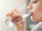 Uống nước ấm giảm nguy cơ mắc các bệnh mạn tính