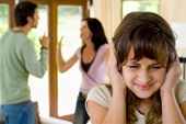 Nữ sinh lớp 8 tự làm hại bản thân do nguyên nhân thường thấy trong các gia đình