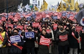 ILO bác bỏ kiến nghị can thiệp của các bác sỹ tập sự đình công ở Hàn Quốc