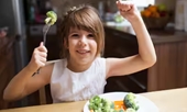 7 loại thực phẩm giúp phát triển khả năng nhận thức và trí óc nhạy bén của trẻ