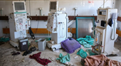 Bệnh viện lớn nhất dải Gaza tan hoang, rải đầy mộ người