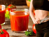 Lợi ích của nước ép cà chua trong việc giảm mỡ bụng, giảm cân