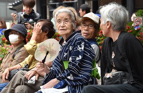 Không phải Nhật Bản, đây mới là quốc gia có dân sống thọ nhất thế giới