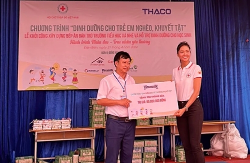 Hoa hậu H’Hen Niê tất bật với chuỗi hoạt động cộng đồng tại Điện Biên