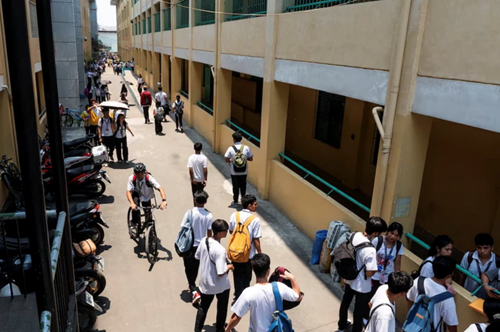 Philippines Nắng nóng tới 50 độ C, cản trở nghiêm trọng việc học tập của trẻ