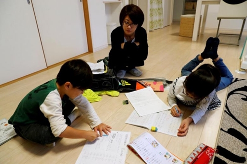 Số trẻ em Nhật Bản giảm năm thứ 43 liên tiếp, hàng loạt hệ lụy kéo dài