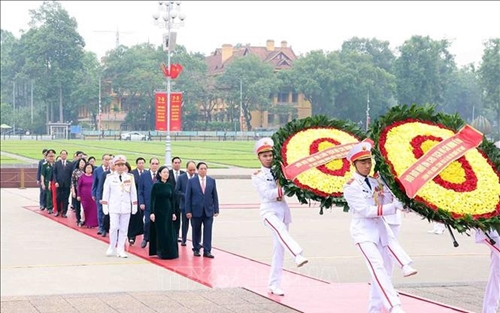 70 năm Chiến thắng Điện Biên Phủ Lãnh đạo Đảng, Nhà nước vào Lăng viếng Chủ tịch Hồ Chí Minh