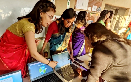 Ấn Độ Phụ nữ nông thôn tích cực ứng dụng STEM vào cuộc sống