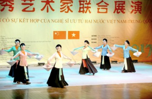 Tương thông về văn hoá nhận thức giữa Việt Nam và Trung Quốc Tài sản quý báu vun đắp tình hữu nghị của nhân dân hai nước