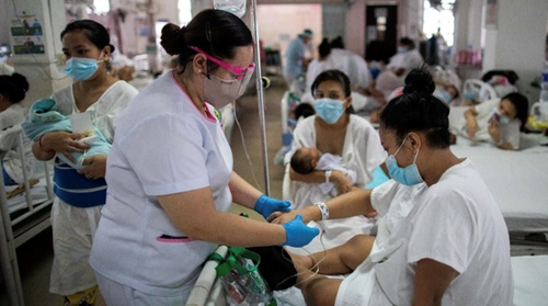Philippines mở cửa cho cử nhân y khoa nước ngoài