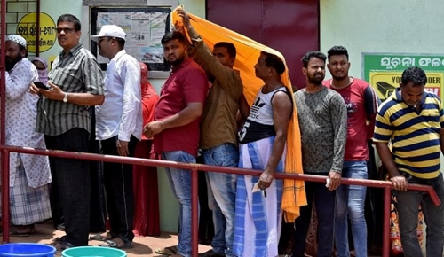 33 nhân viên bỏ phiếu ở Ấn Độ tử vong vì nắng nóng