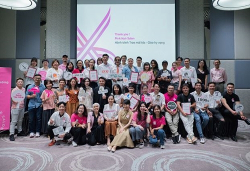 21 000 người hiến tóc giúp bệnh nhân qua Mạng lưới Ung thư vú Việt Nam