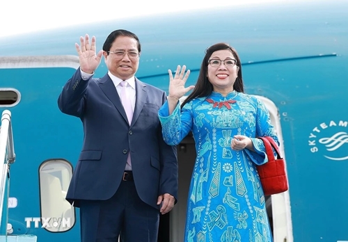 Thủ tướng Phạm Minh Chính và Phu nhân lên đường thăm chính thức Hàn Quốc