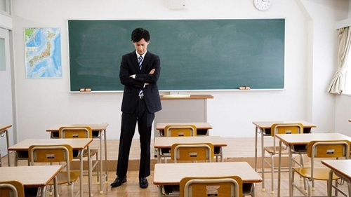 Giáo viên Nhật Bản làm việc quá sức