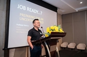 Giáo sư Việt tại Úc bày cách chọn ngành ăn nên làm ra cho du học sinh