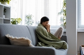 Có mấy người một mình đi qua giông bão