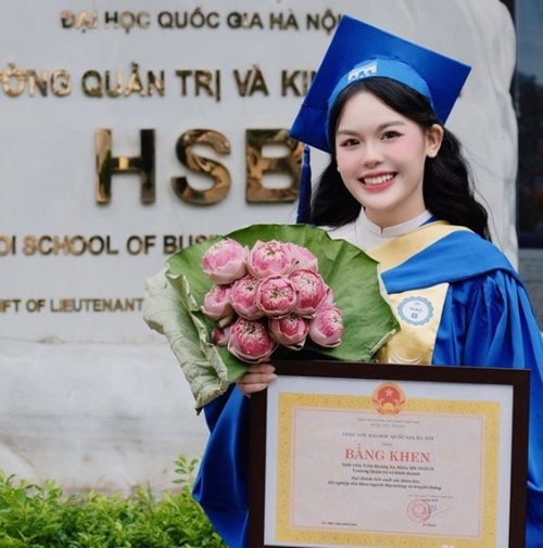 Nữ thủ khoa kể chuyện học Học để hiểu, hiểu để học