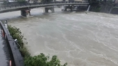 Nhật Bản yêu cầu hàng trăm nghìn người sơ tán để tránh lũ lụt và sạt lở đất