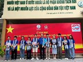 Kiều bào trẻ khám phá hành trình đất phương Nam
